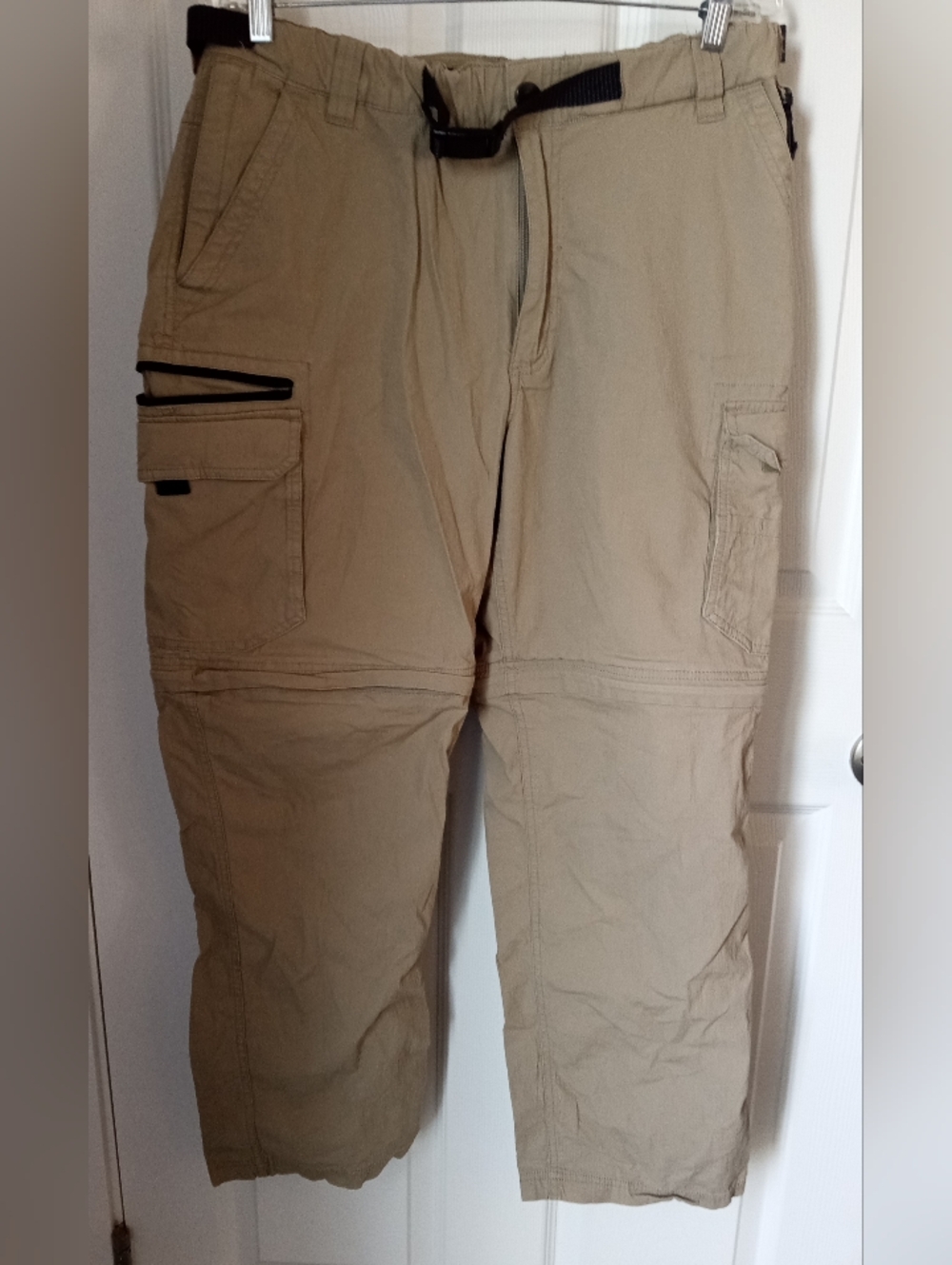 Men's Lightweight Tan Cargo Pants with Utility Pockets